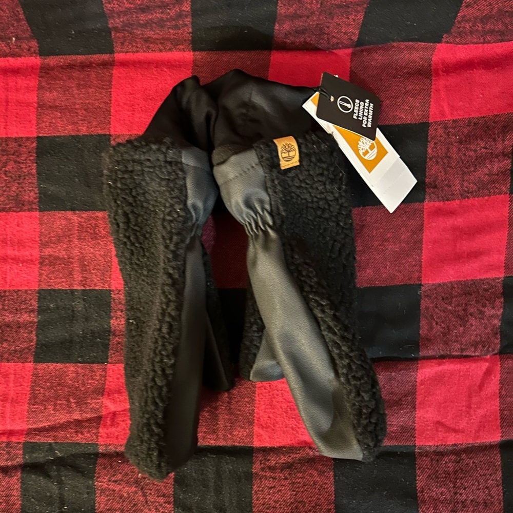 SOLD-Timberland Black and Gray Women's Gloves